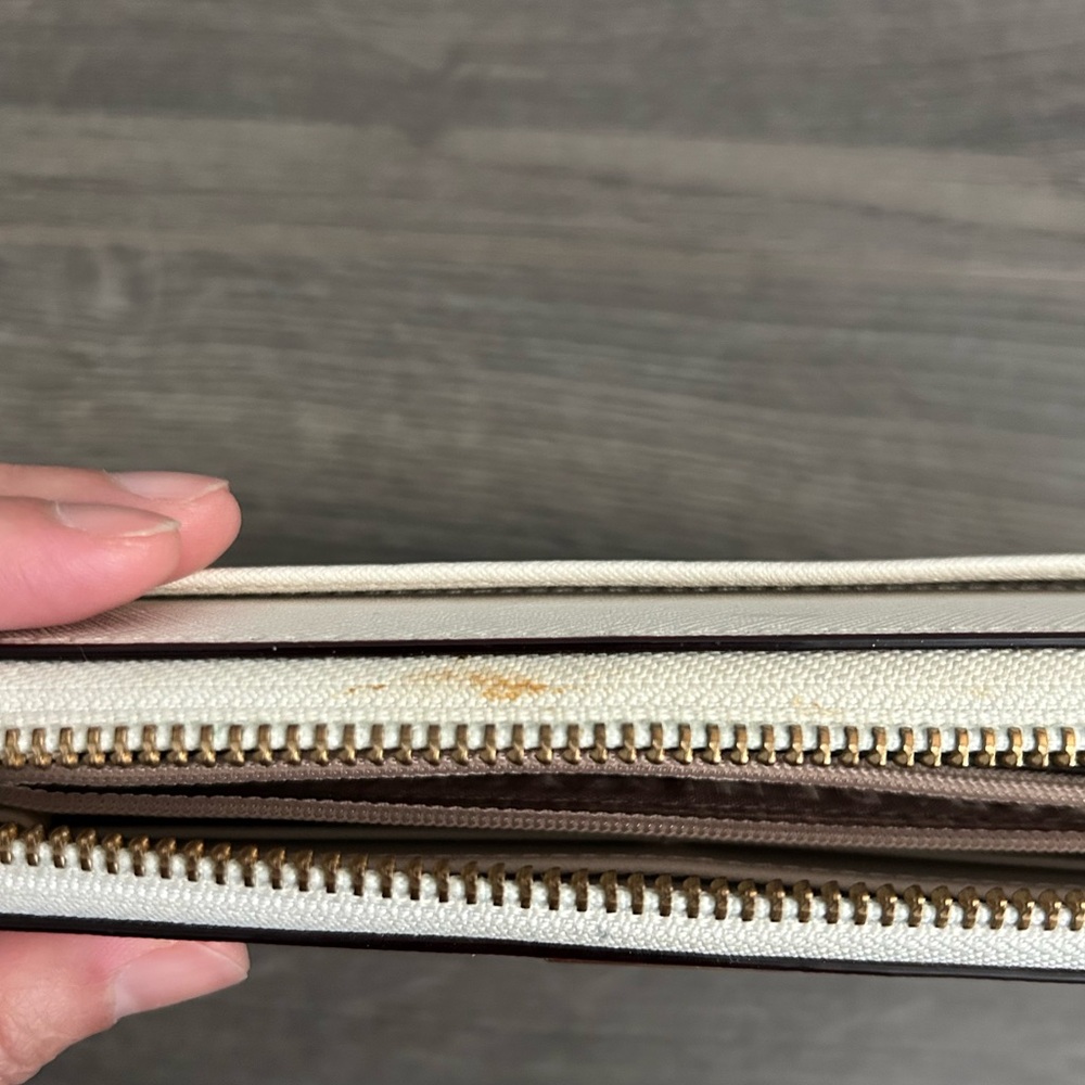 Kate Spade Wallet - Picture 8 of 10